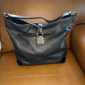 Dooney & Bourke black shoulder bag